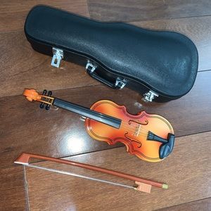 miniature violin (case included)